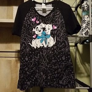 💥SOLD 💥Large Disney 101 Dalmatians Scrub Top